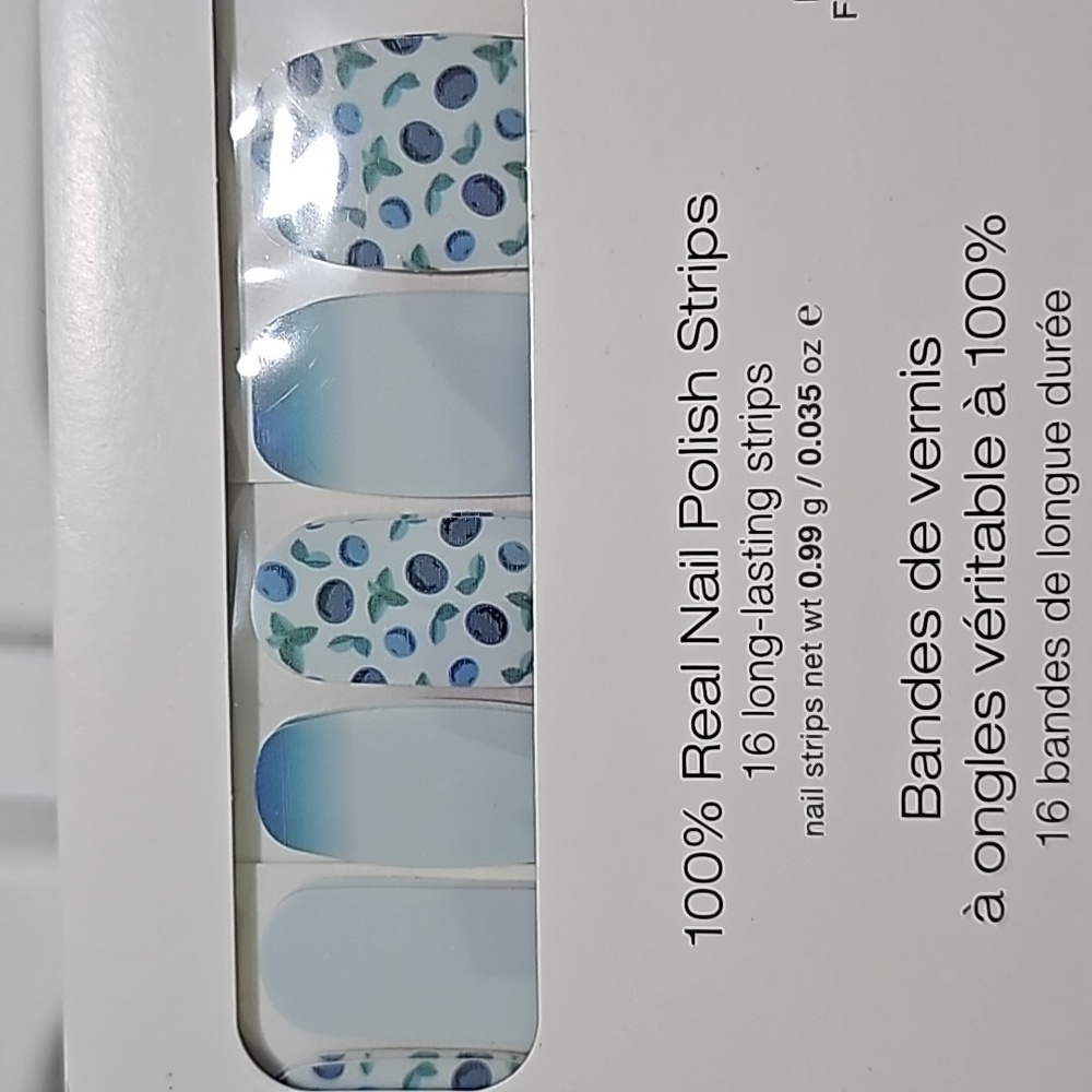 Color Street 5 Nail Polish Strips - Picture 5 of 7
